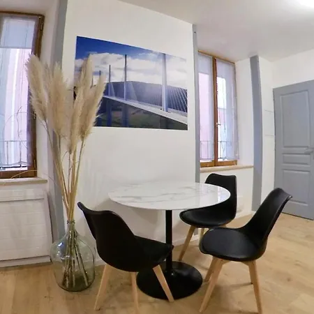 Entre Terre Et Ciel - Escapade Millavoise Appartement